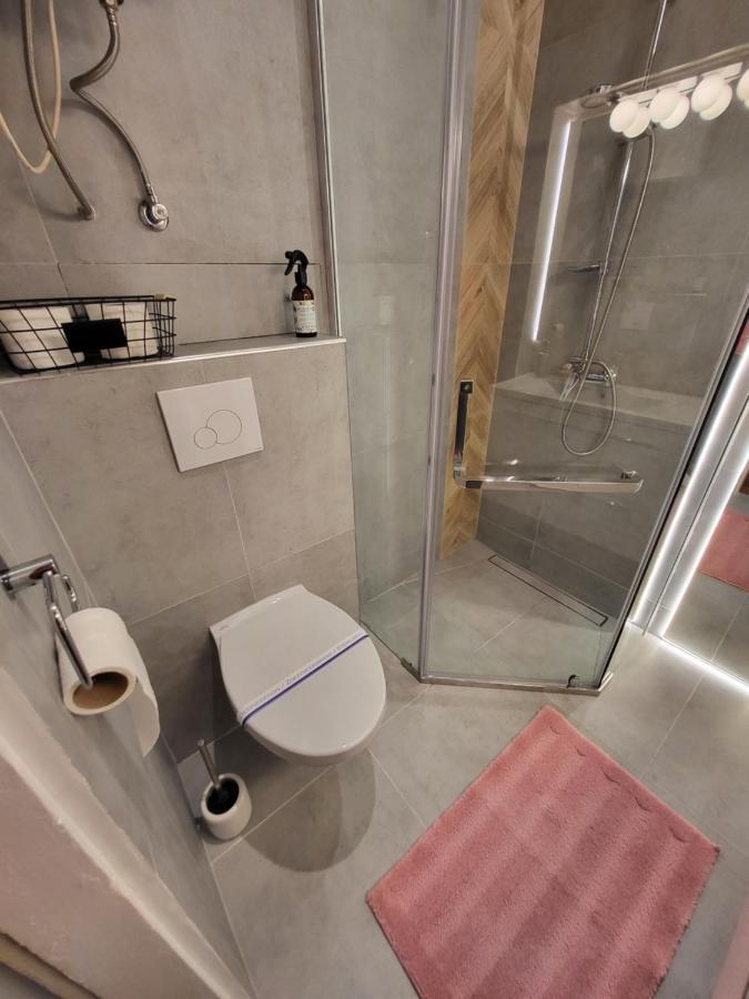 Moti Apartments คราคูฟ ภายนอก รูปภาพ